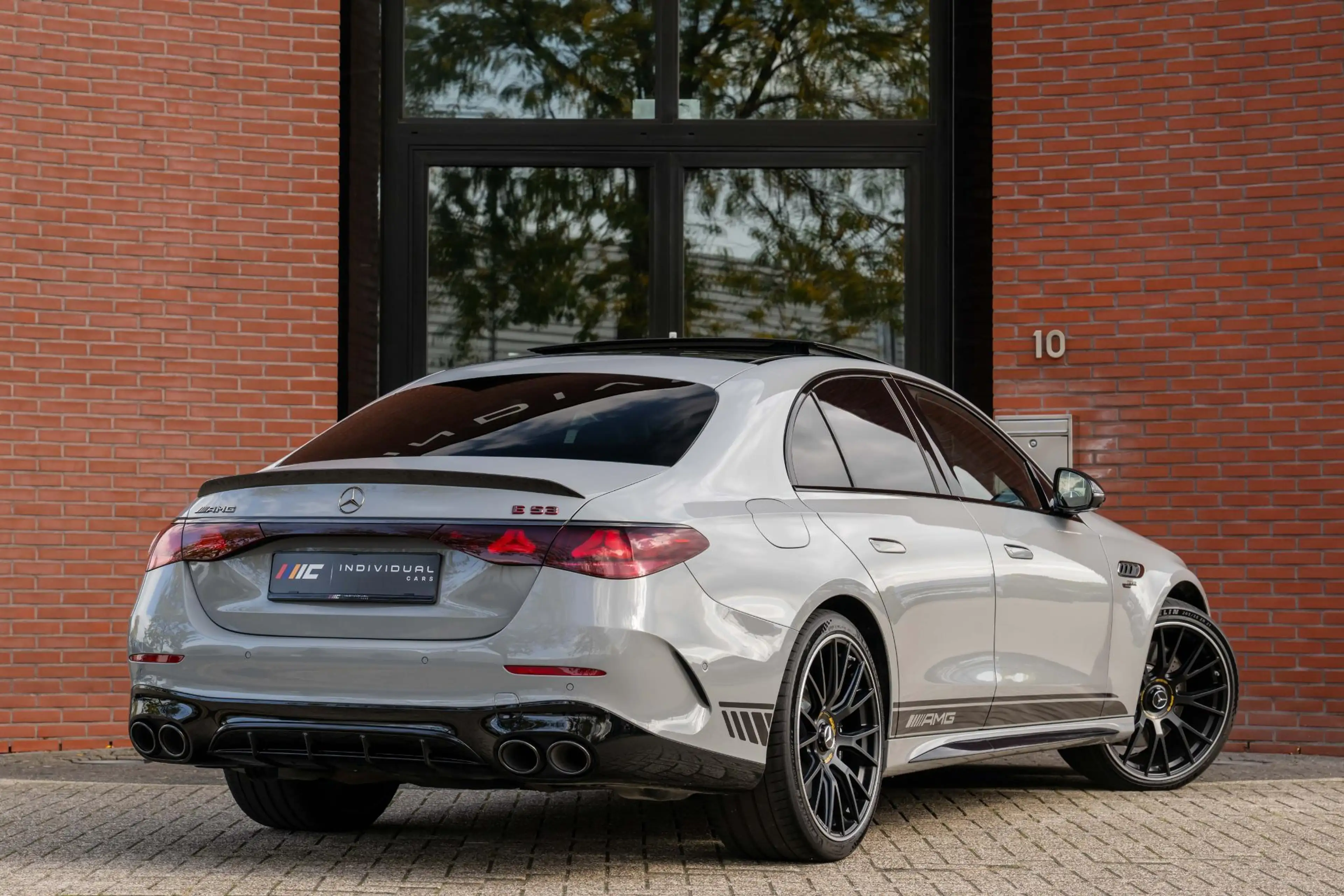 Mercedes-Benz E 53 AMG 4MATIC+ Edition 1 Carbon Dynamic Plus BTW — photo 3