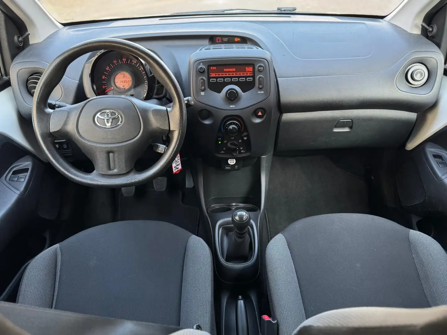 Toyota Aygo 1.0 VVT-i x-now, airco, 5 deurs,Nederlandse auto m Blanc - 2