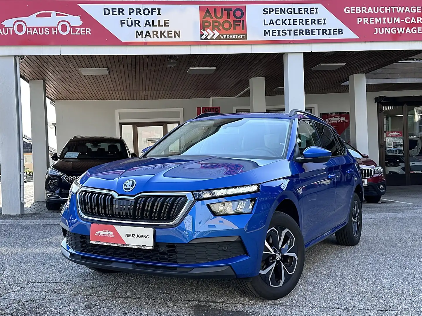 Skoda Kamiq 1,0 TSI SC *AHK schwenkbar, Sitzheizung* Blau - 1