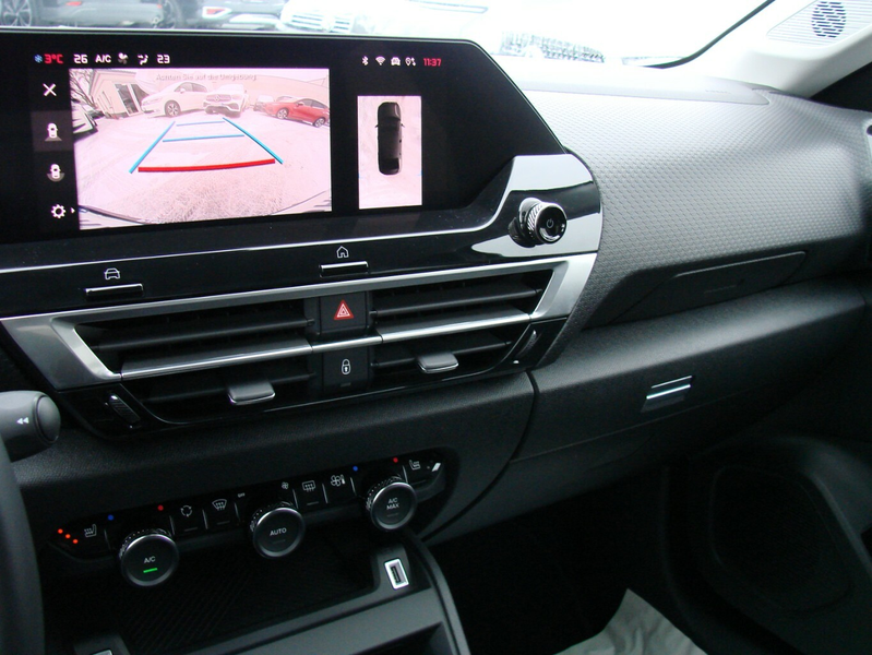Citroen C4 X Shine 1.2 PureTech 130 HUD ACC LED — photo 11