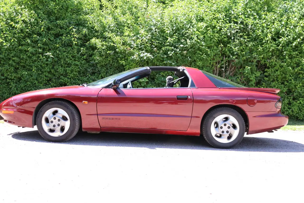 Pontiac Firebird CoupeTarga 3,4l Hubraum, foto 1