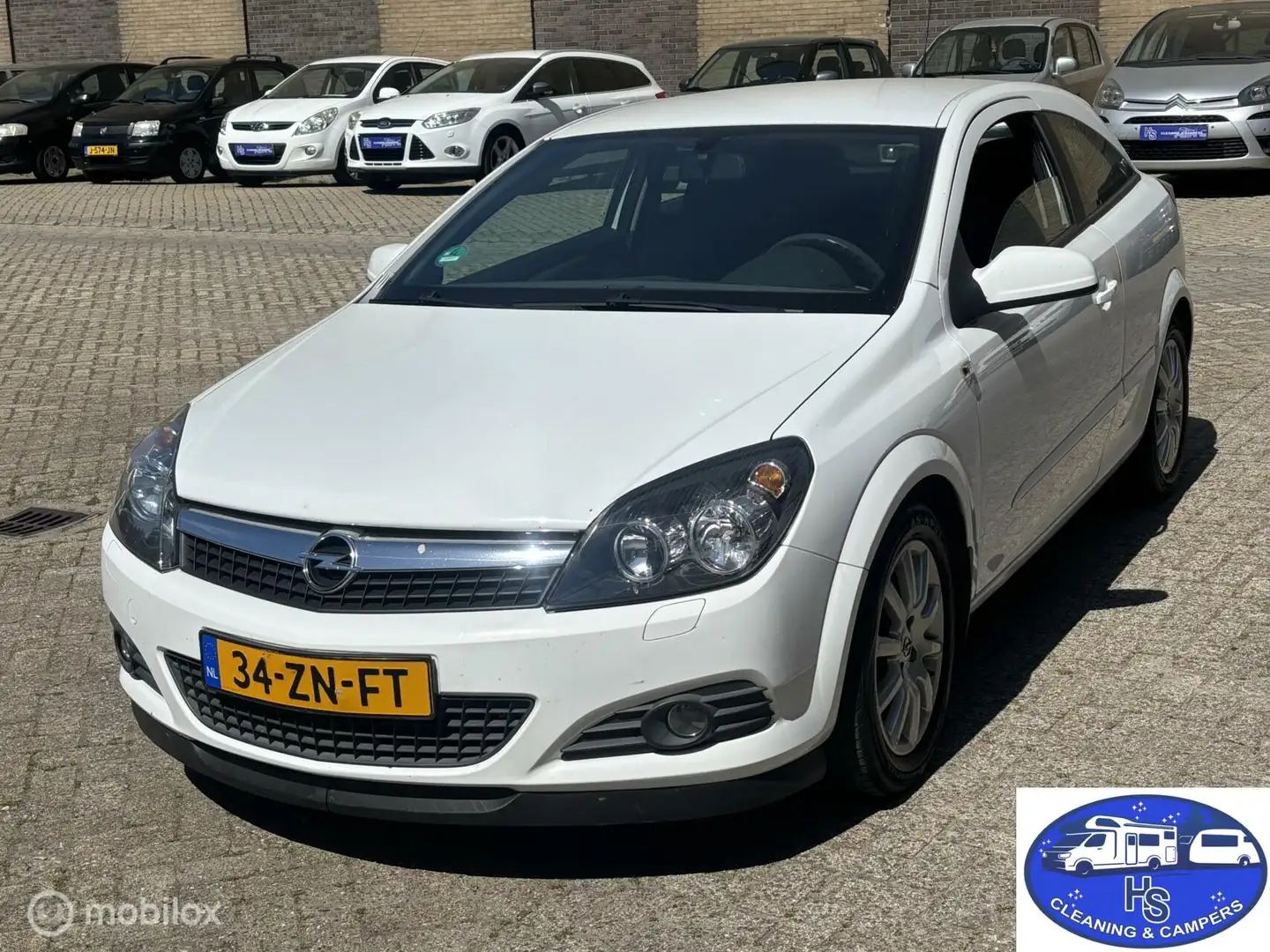 Opel Astra GTC 1.4 Temptation Wit - 2