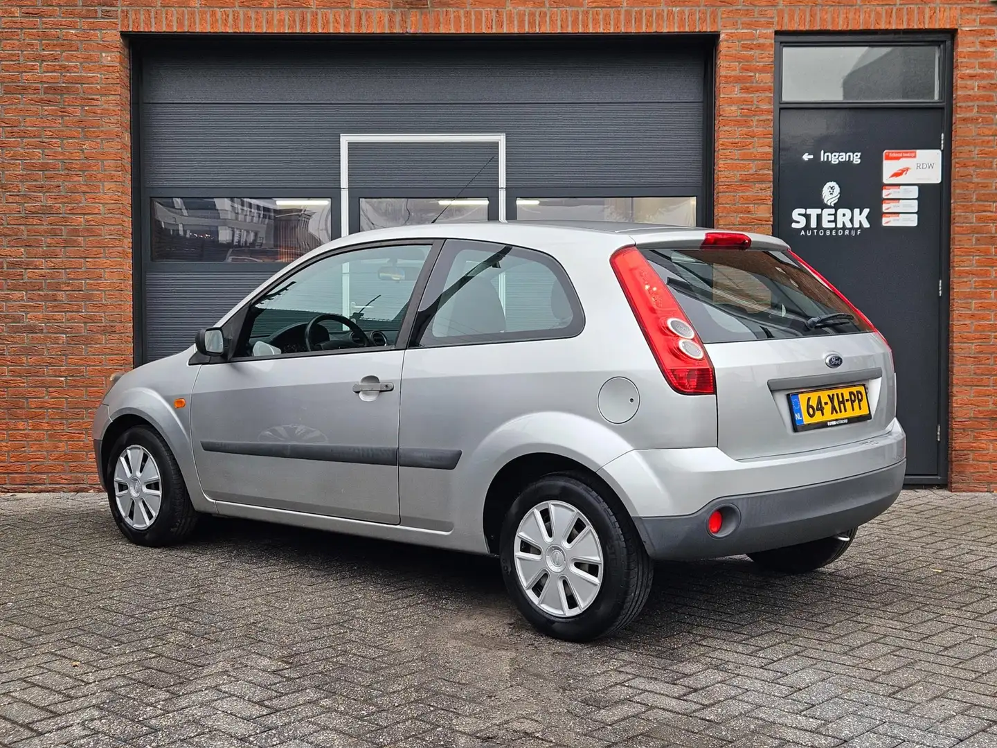 Ford Fiesta 1.3-8V Cool & Sound Airco Elek. ramen CV Grijs - 2