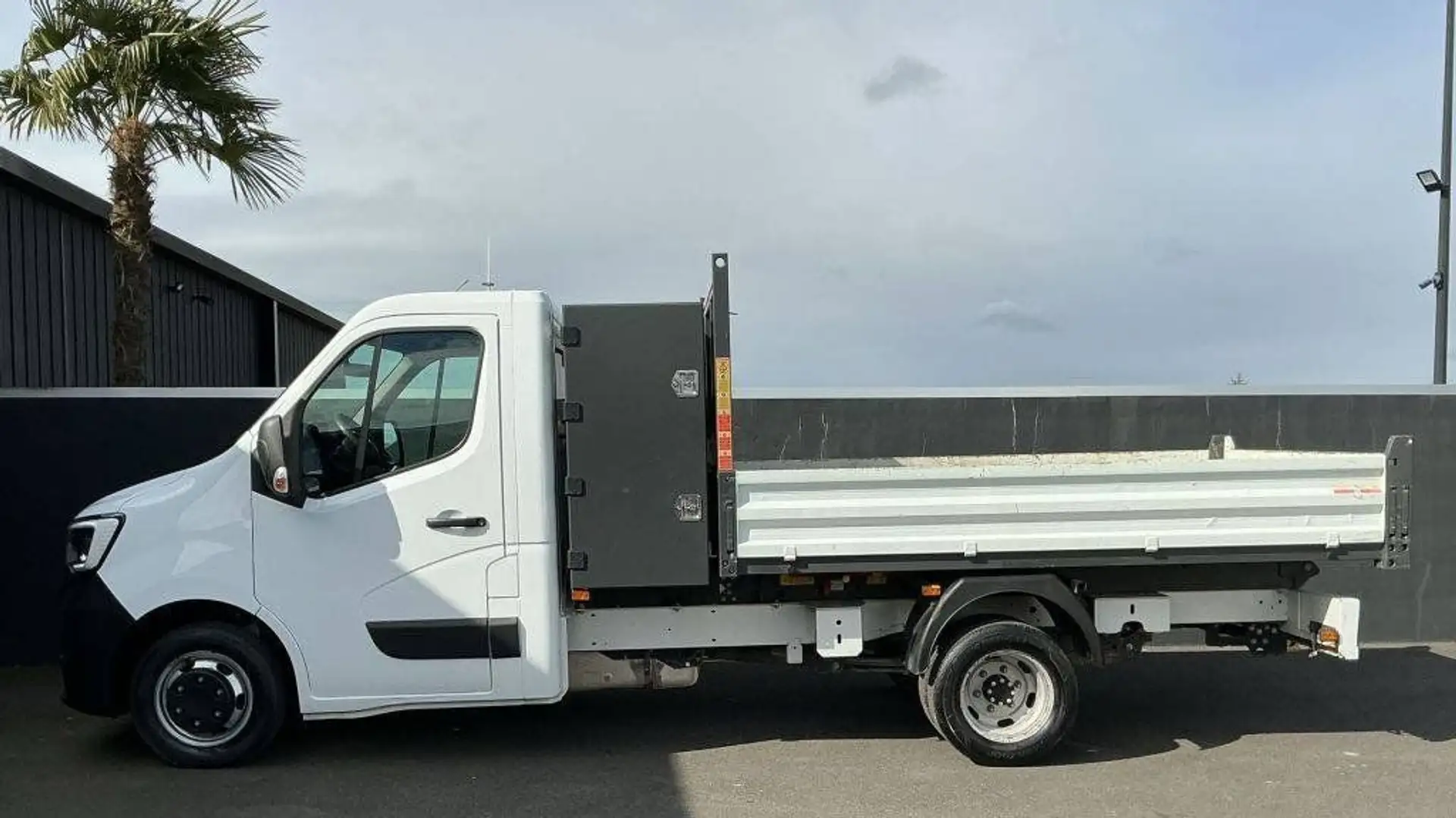 Renault Master Benne 2.3 DCI 130 CH Weiß - 2