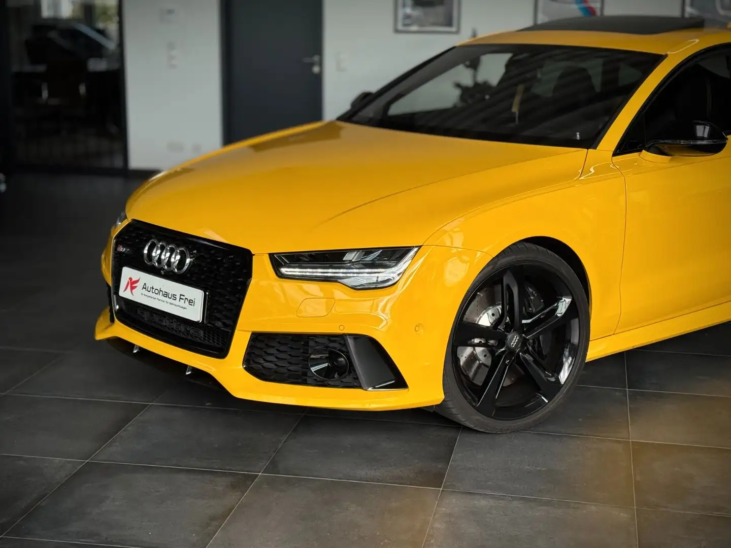 Audi RS7 quattro Individual*B&O*Carbon*Exclusive*360° Gelb - 2