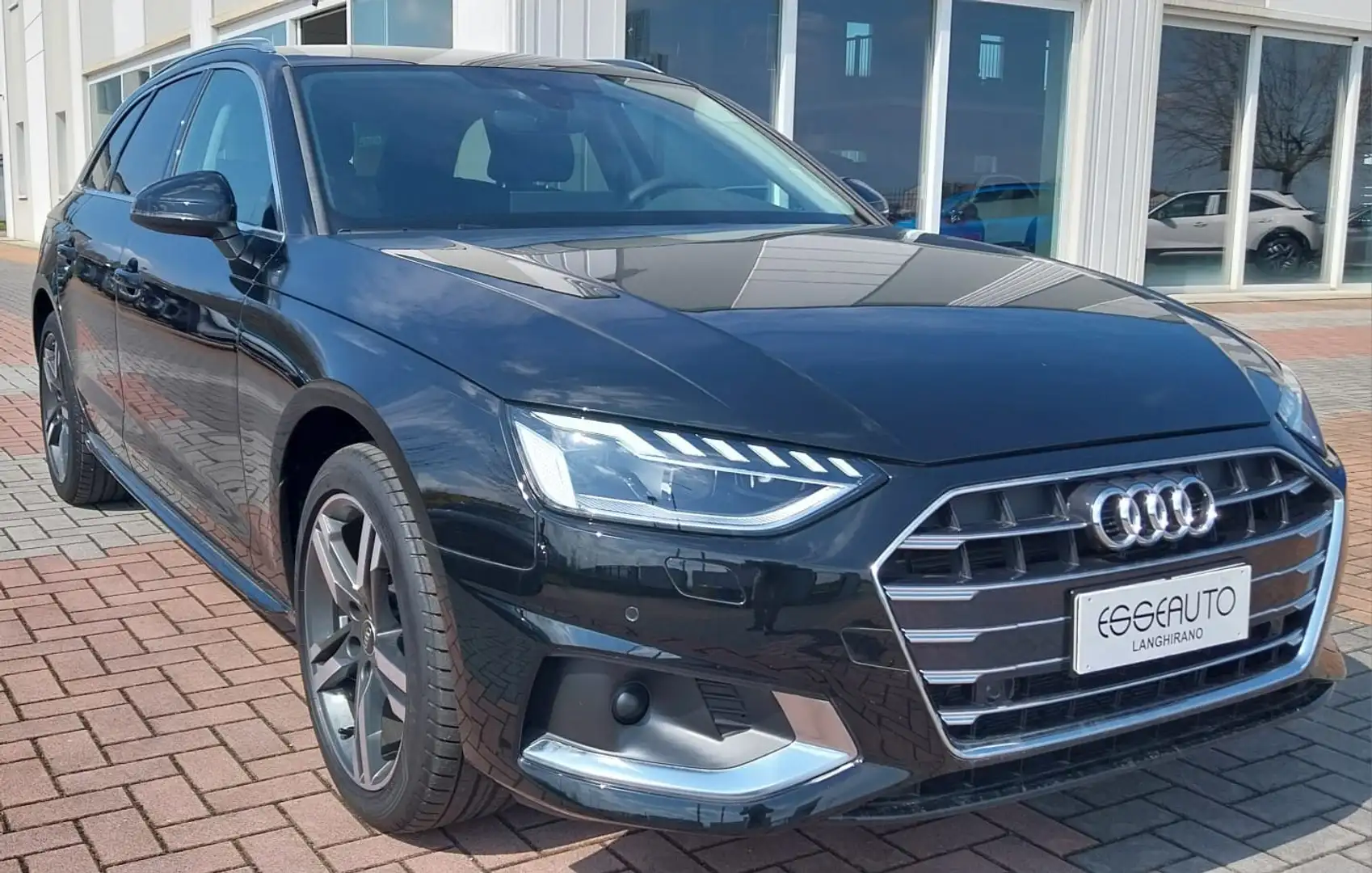 Audi A4 Avant 30 tdi Business Advanced 136cv s-tronic-KM.0 Negro - 1