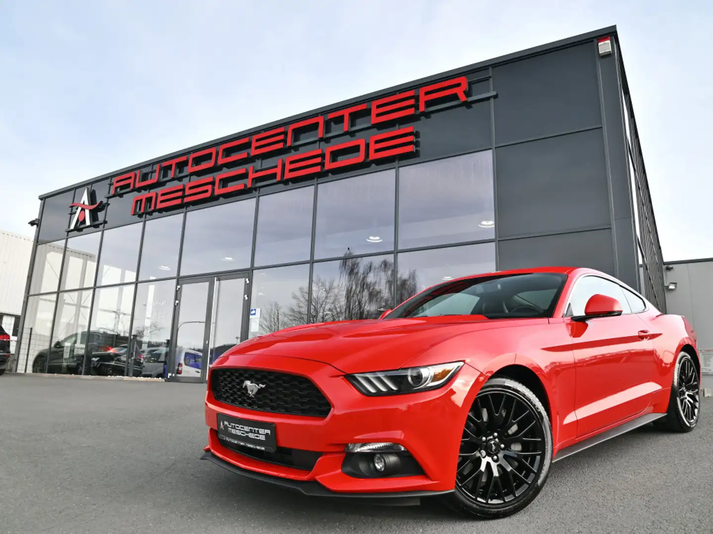 Ford Mustang Coupe 2.3 EcoBoost Aut. * erst 4.862 km! Rot - 1
