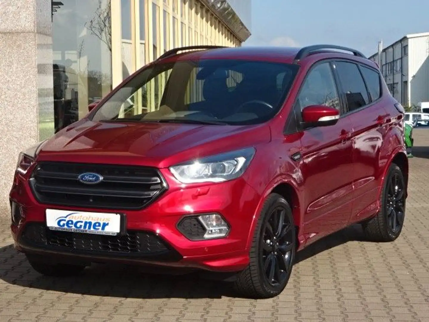 Ford Kuga 150PS ST-Line 19-Zoll Navi Bi-Xenon Winter Rot - 2