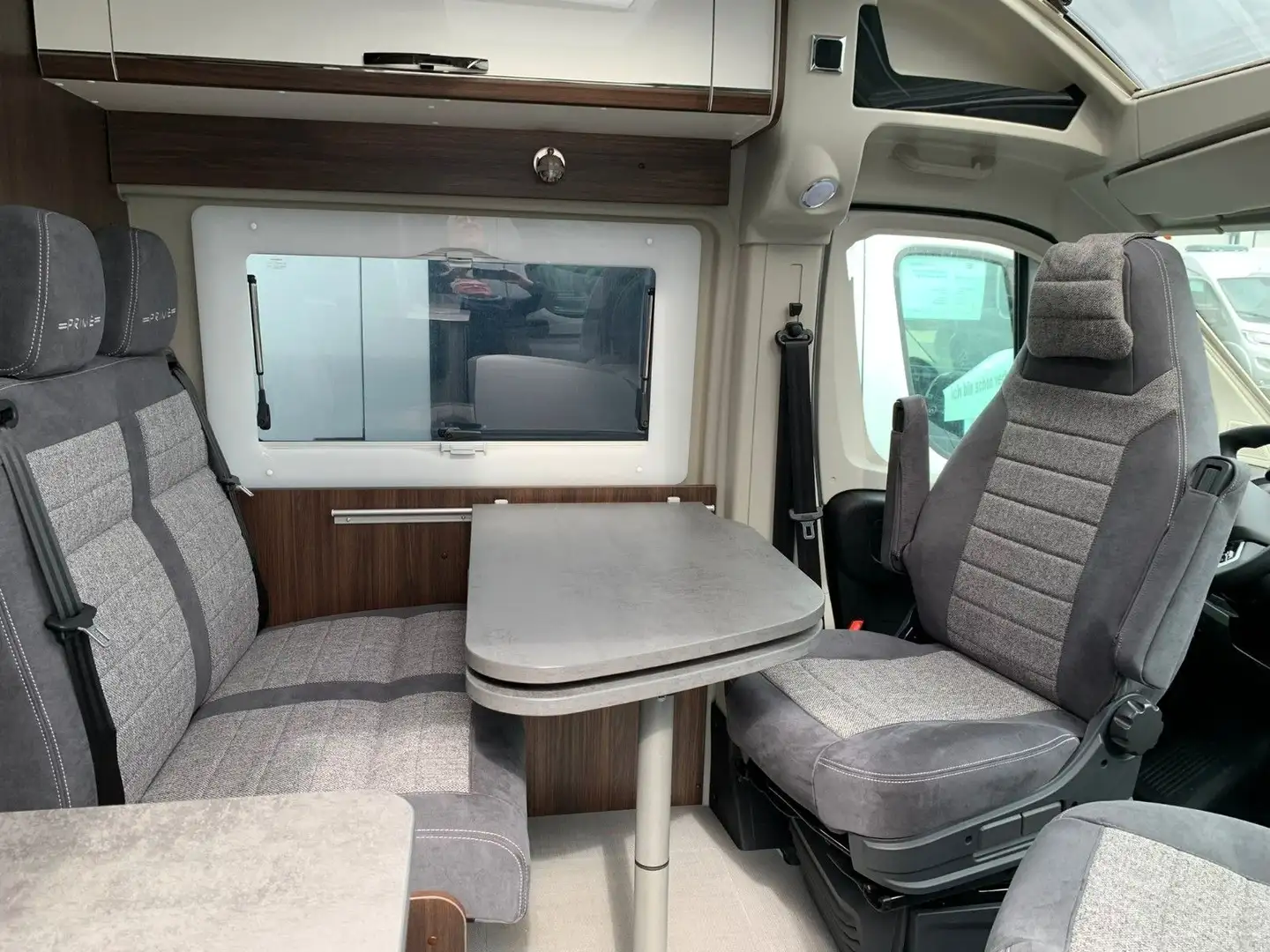 Pössl Summit 600 Prime *Bestand**Skyroof**Season Sale* Weiß - 2