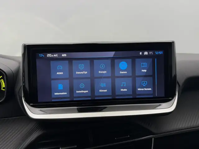 Peugeot E-208 view 14