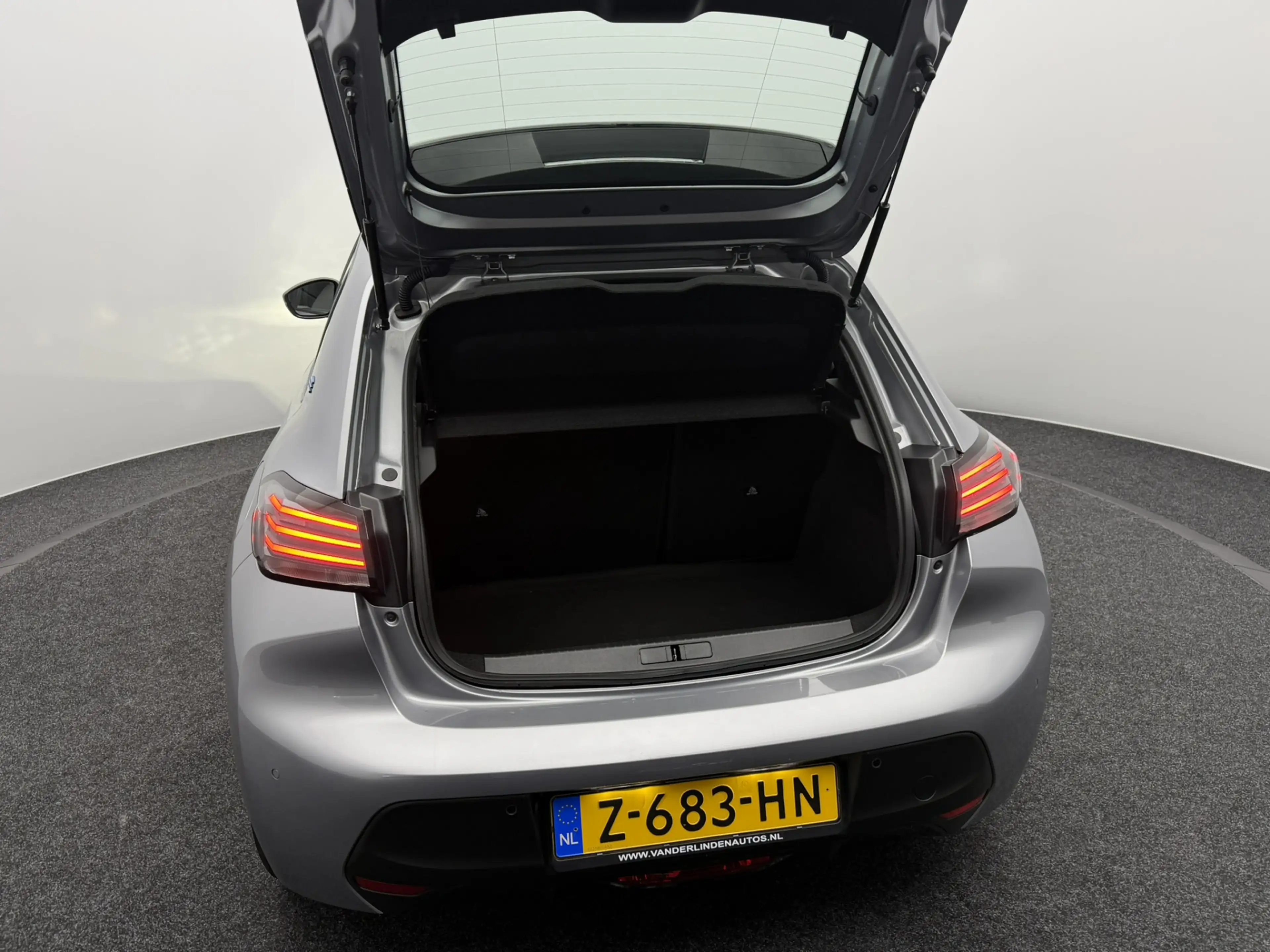 Peugeot e-208 EV Active 50 kWh 3-Fase SOH 95,6% | Warmtepomp | N — photo 28