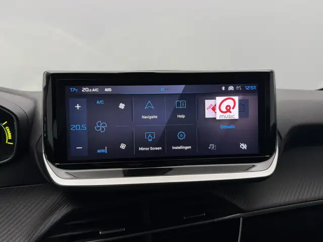 Peugeot E-208 view 25