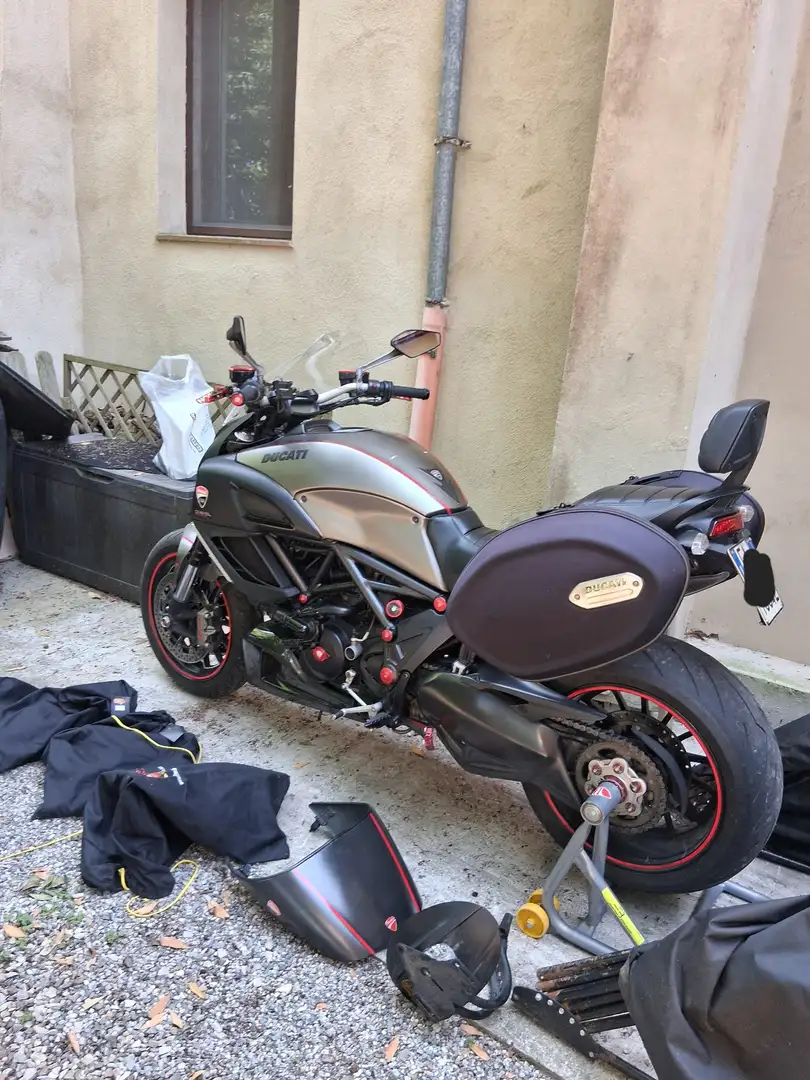 Ducati Diavel Strada  2014 Grigio - 2