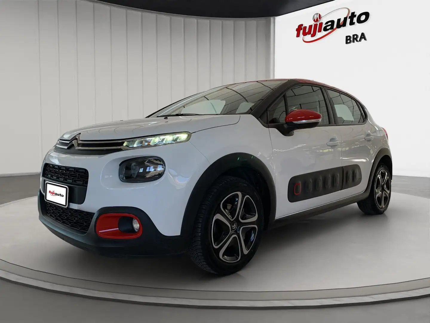 Citroen C3 C3 1.2 puretech Shine s&s 83cv neopatentati my18 Weiß - 1