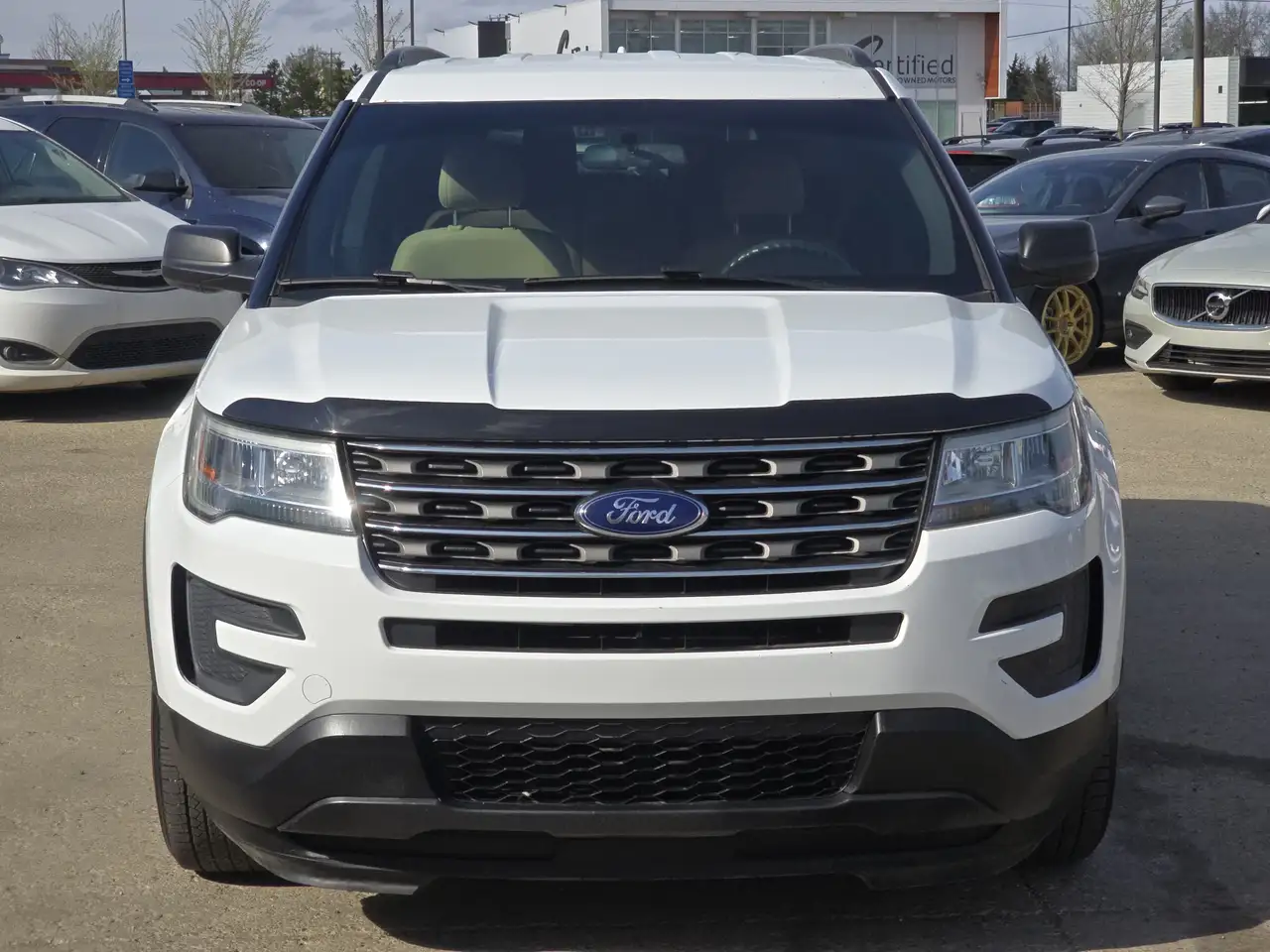 Ford Explorer снимка Ford Explorer