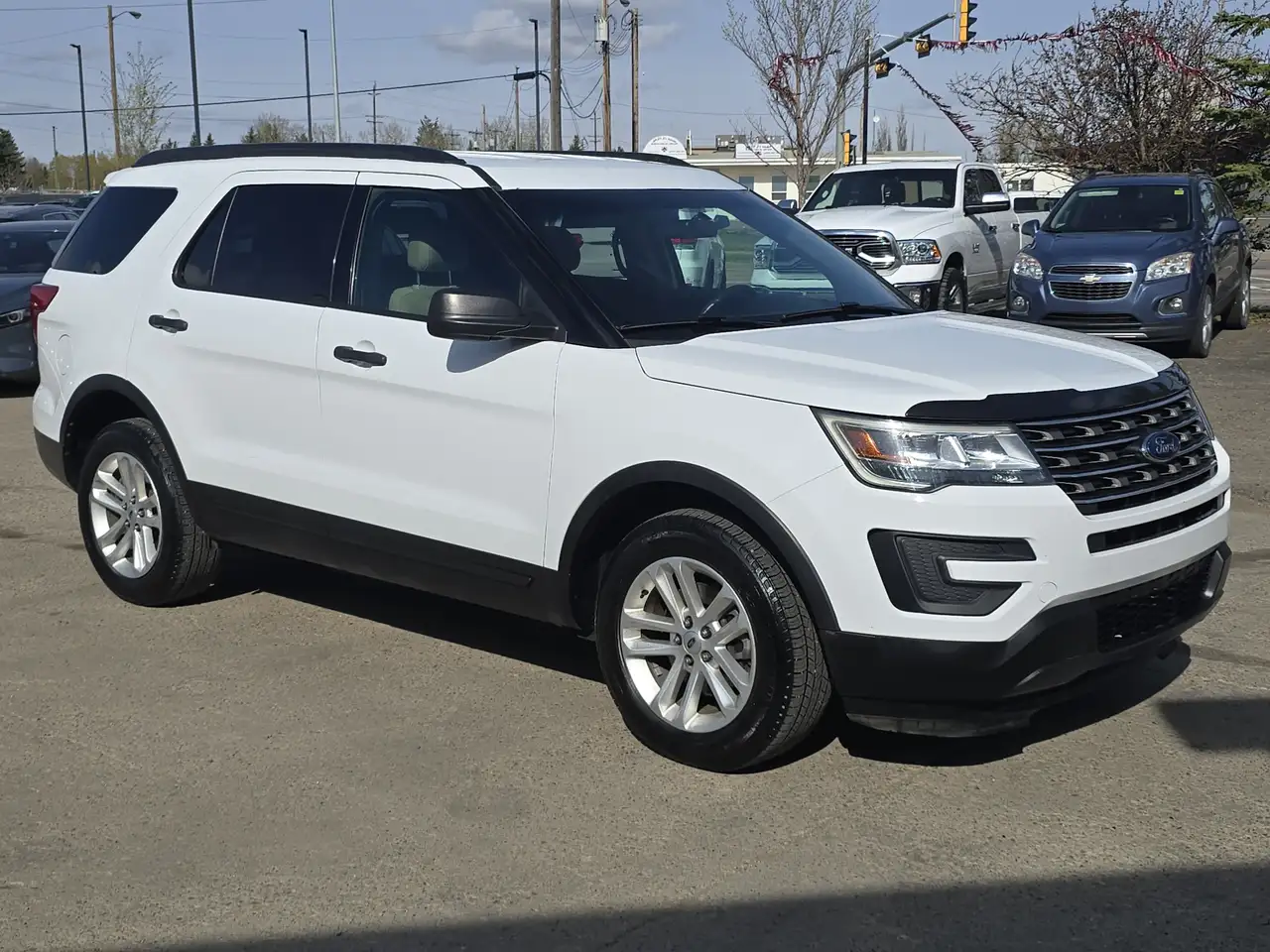 Ford Explorer снимка Ford Explorer