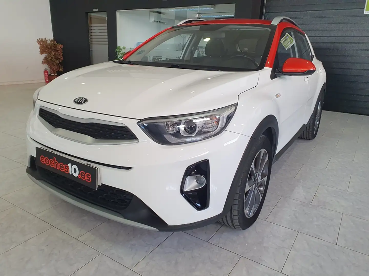 Kia Stonic 1.0 T-GDi Eco-Dynamic Drive 100 Blanco - 2
