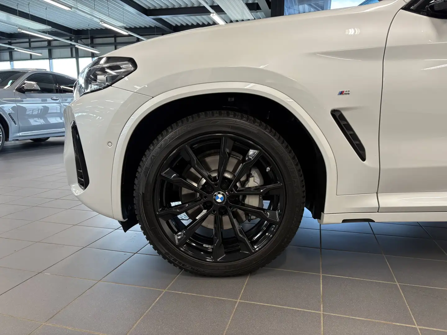 BMW X3 xDrive30d M Sport PANO ACC AHK RFK NAVI LED Wit - 2