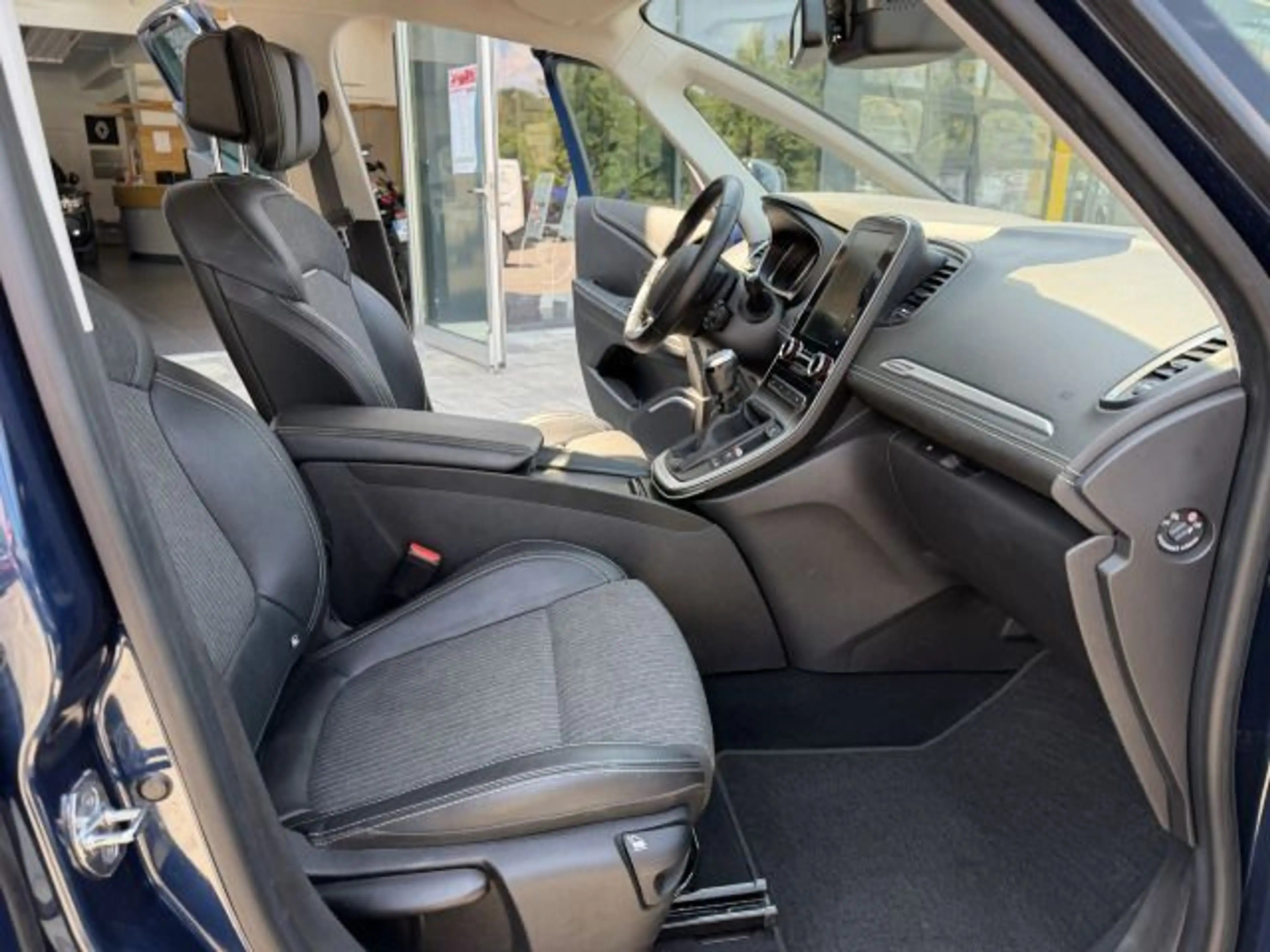 Renault Scenic IV Grand Techno — photo 15