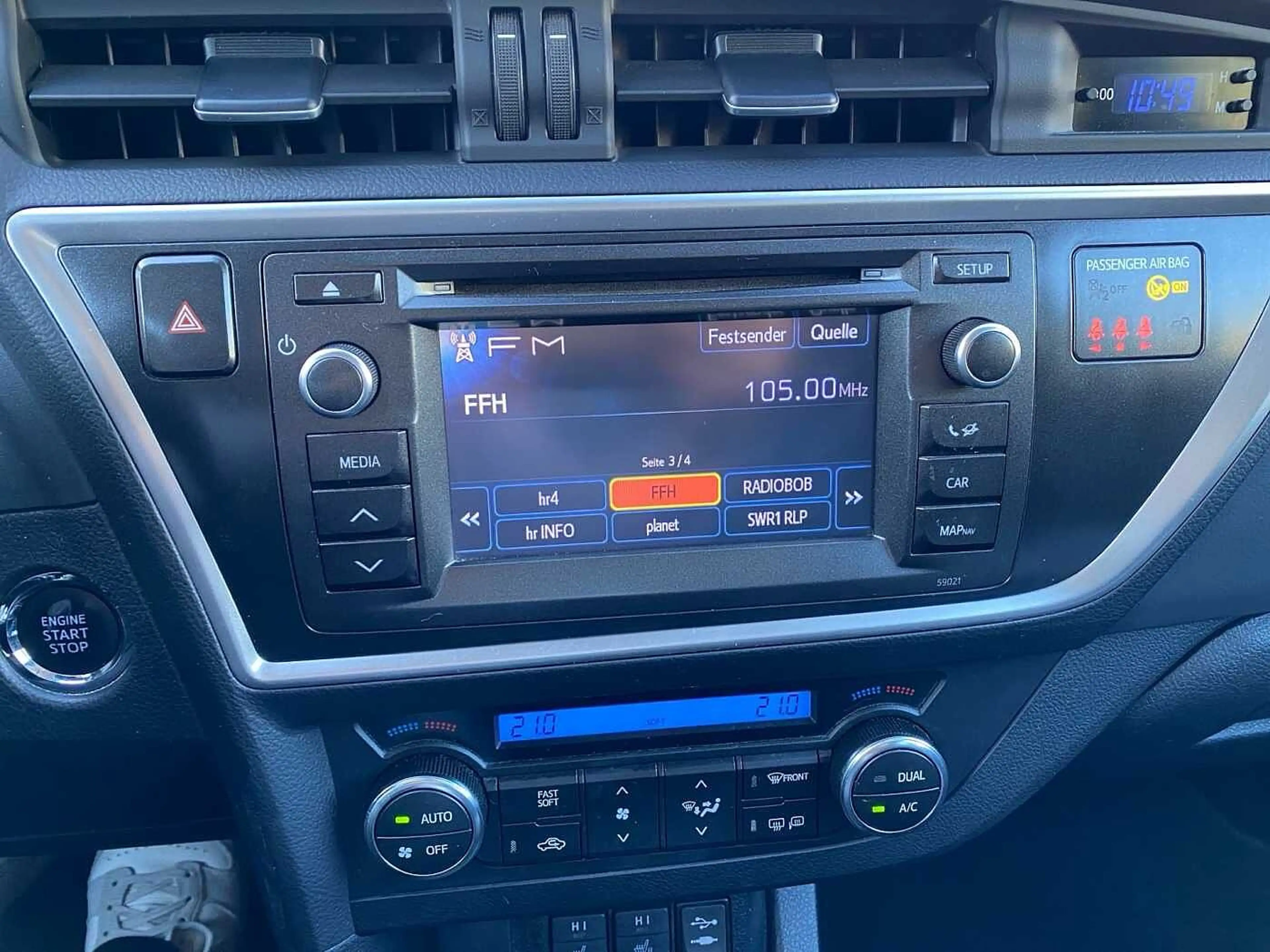 Toyota Auris 1.6 Valvematic Executive SHZ TEILLEDER — photo 12