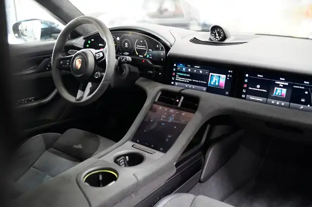 Porsche Taycan GTS Sport Turismo Ansicht 20