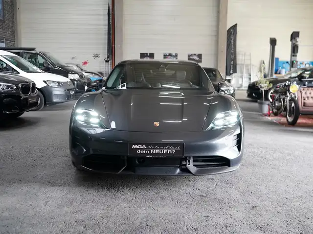 Porsche Taycan GTS Sport Turismo Ansicht 3