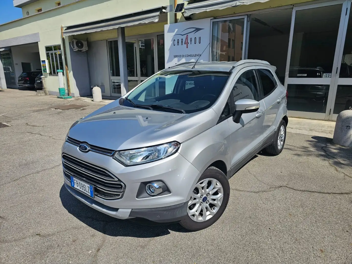 Ford EcoSport Diesel 1.5 NEOPATENTATI 95cv 1 prop , Keyless Silber - 1