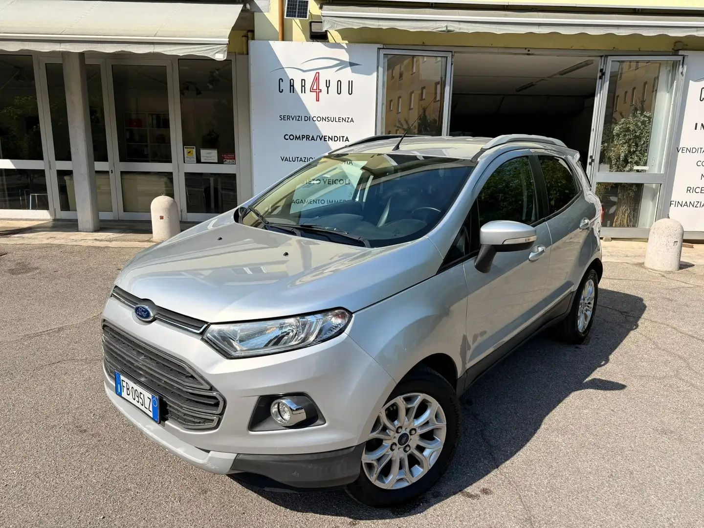 Ford EcoSport Diesel 1.5 NEOPATENTATI 95cv 1 prop , Keyless Zilver - 1