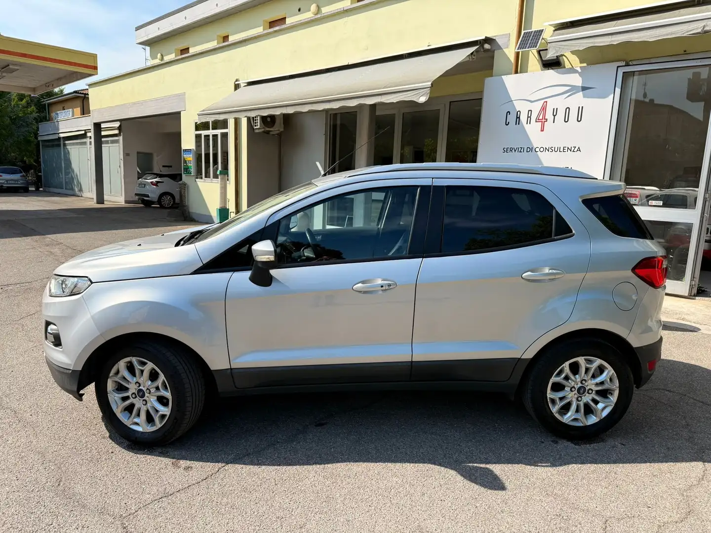 Ford EcoSport Diesel 1.5 NEOPATENTATI 95cv 1 prop , Keyless Zilver - 2