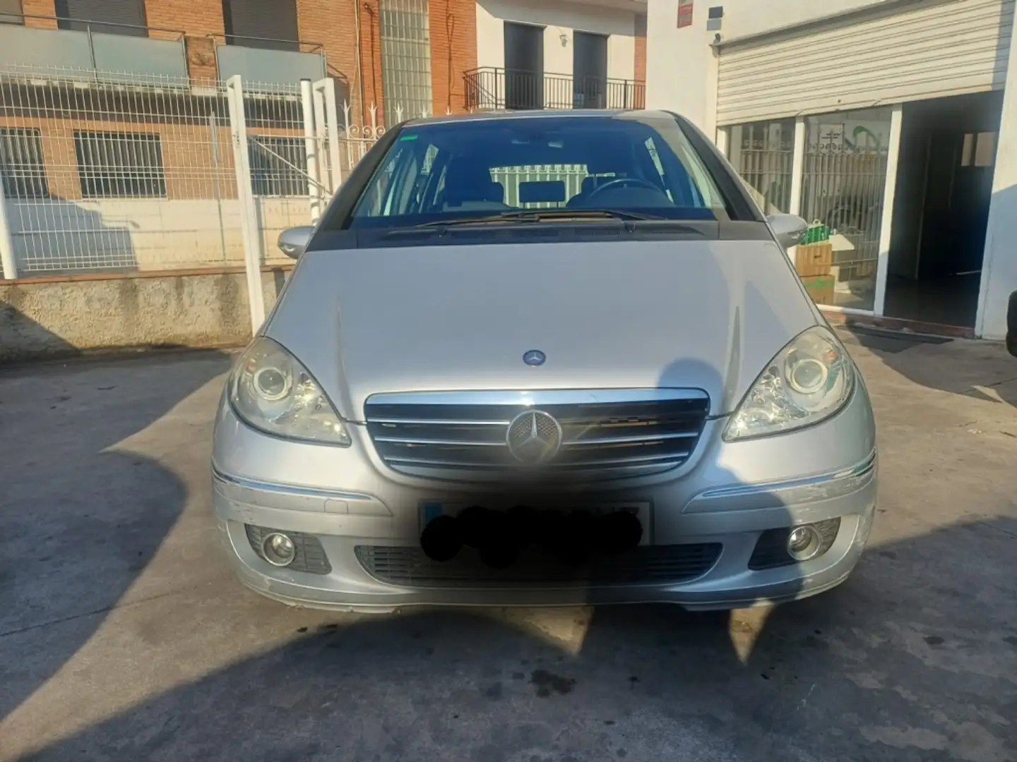 Mercedes-Benz A 150 Plateado - 2