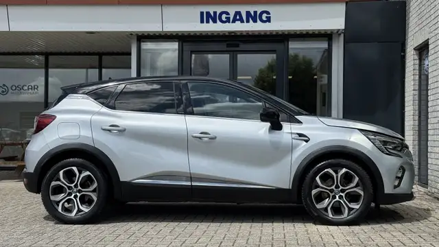 Renault Captur view 3