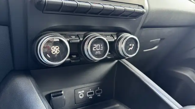 Renault Captur view 19