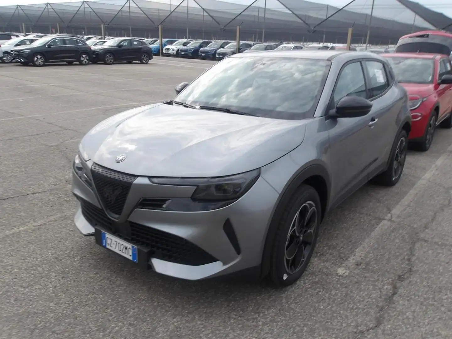 Alfa Romeo Junior Junior 156 CV BEV Gri - 1