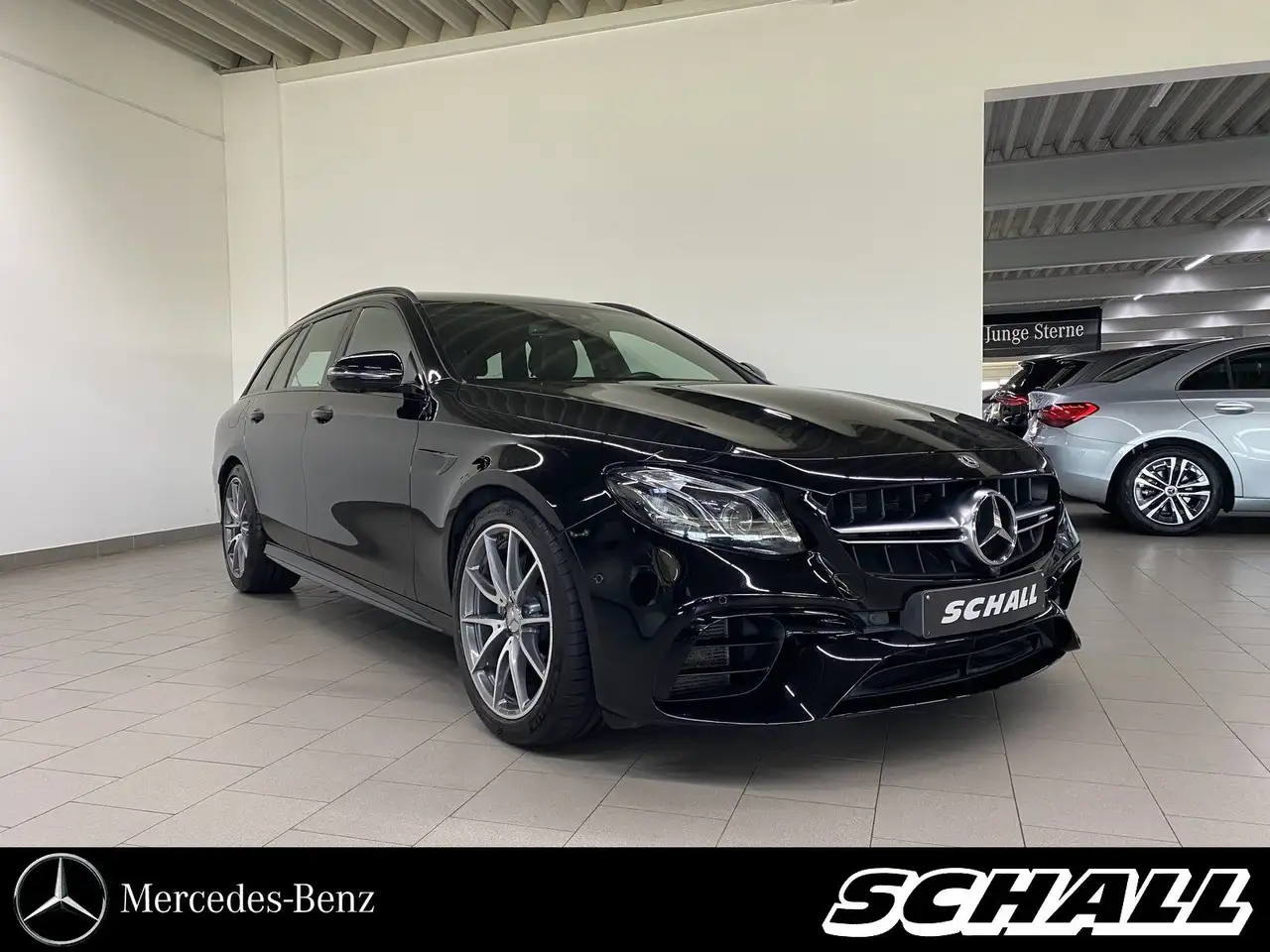 Mercedes-Benz E 63 AMG
