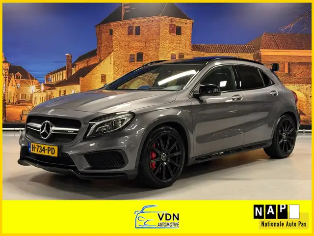 Mercedes-Benz GLA 45 AMG 4Matic Panodak Schaalstoelen H/K