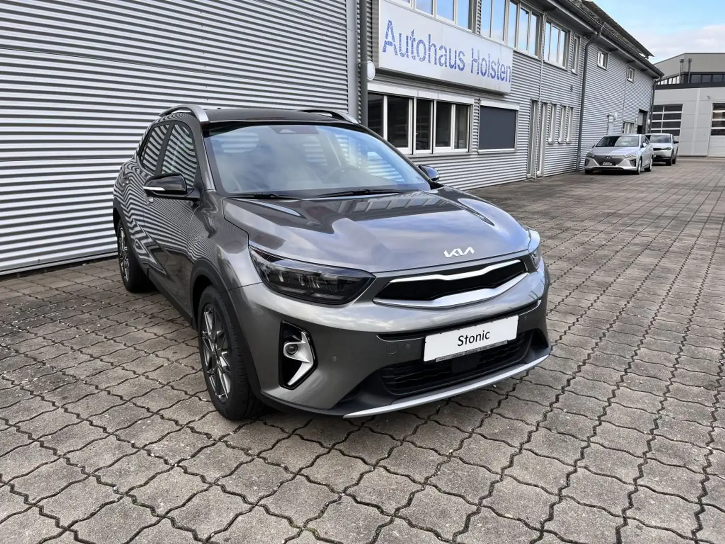 Kia Stonic 1.0 T-GDI 100 OPF Nightline Edition Gris - 2
