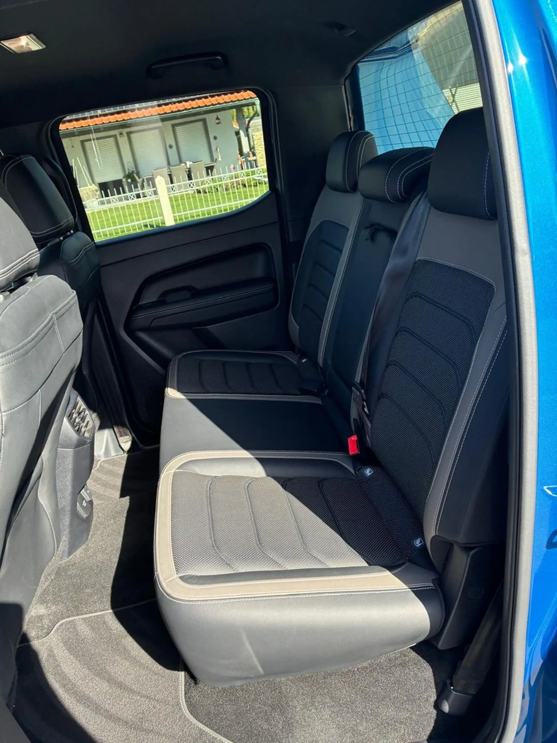 Volkswagen Amarok 3.0 TDI Aventura 4Motion *LED*AHK*Leder — photo 15