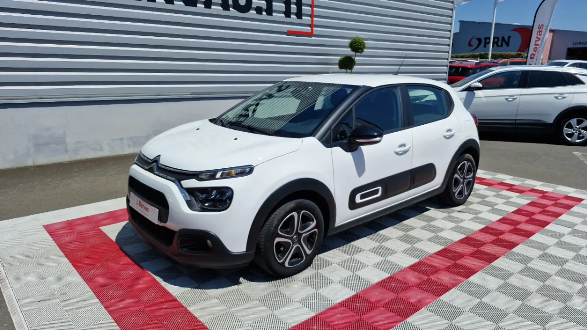 Citroen C3 SOCIETE BLUEHDI 100 SS BVM FEEL NAV Blanc - 2
