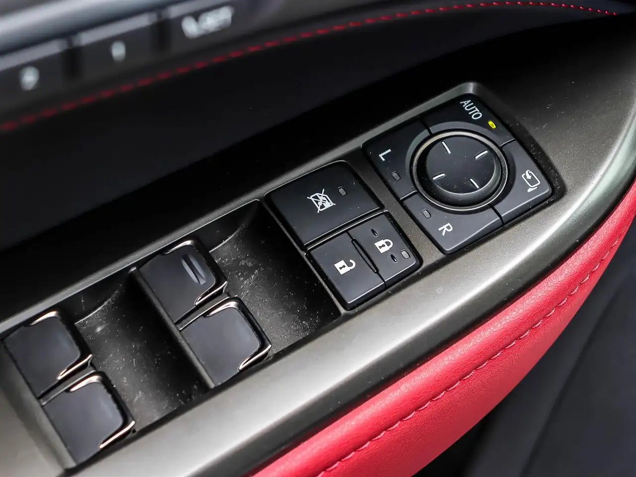 Lexus NX photo Lexus NX
