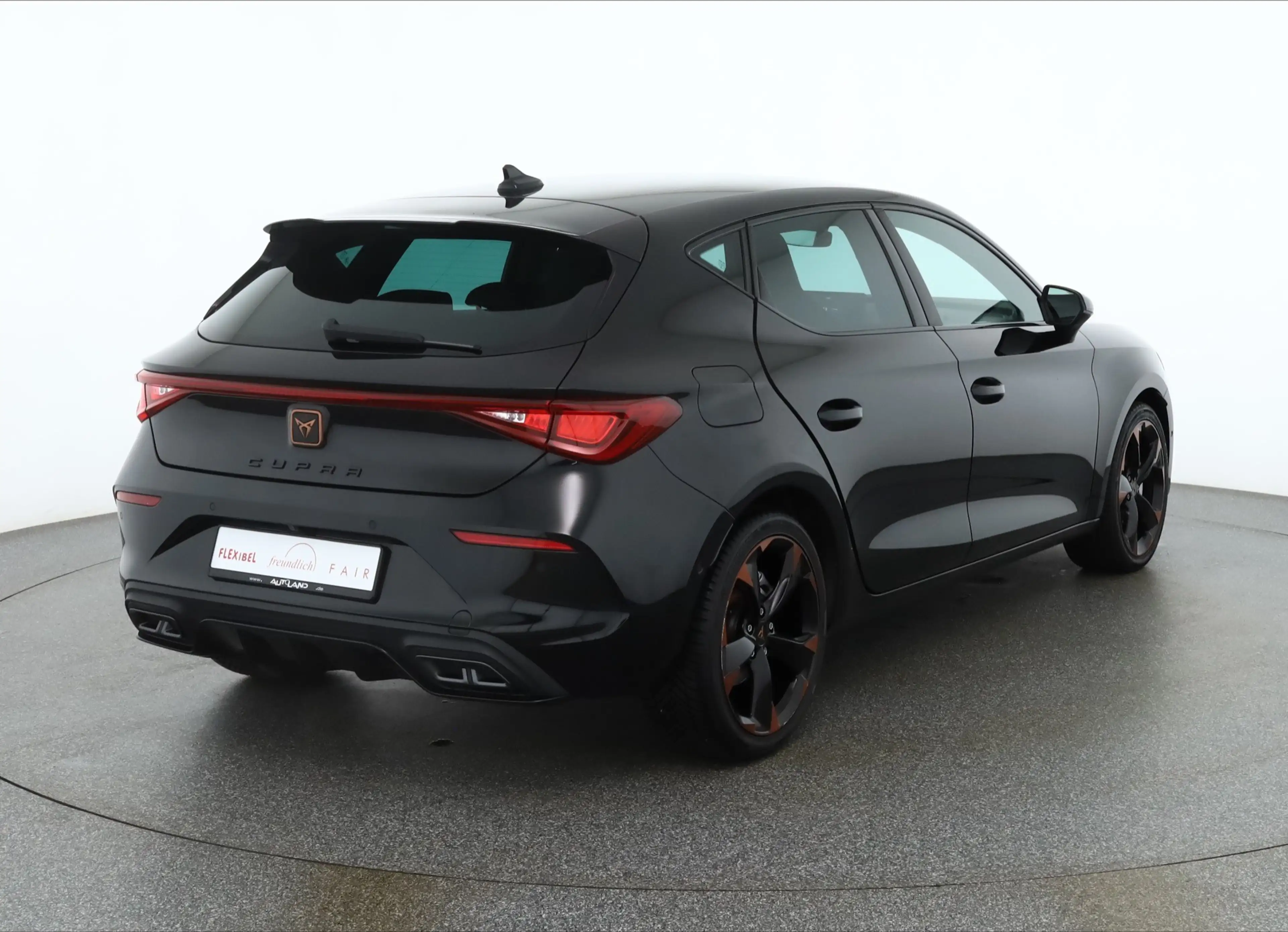 CUPRA Leon 1.5 eTSI DSG LED Navi Kamera Beats ACC DAB — photo 5