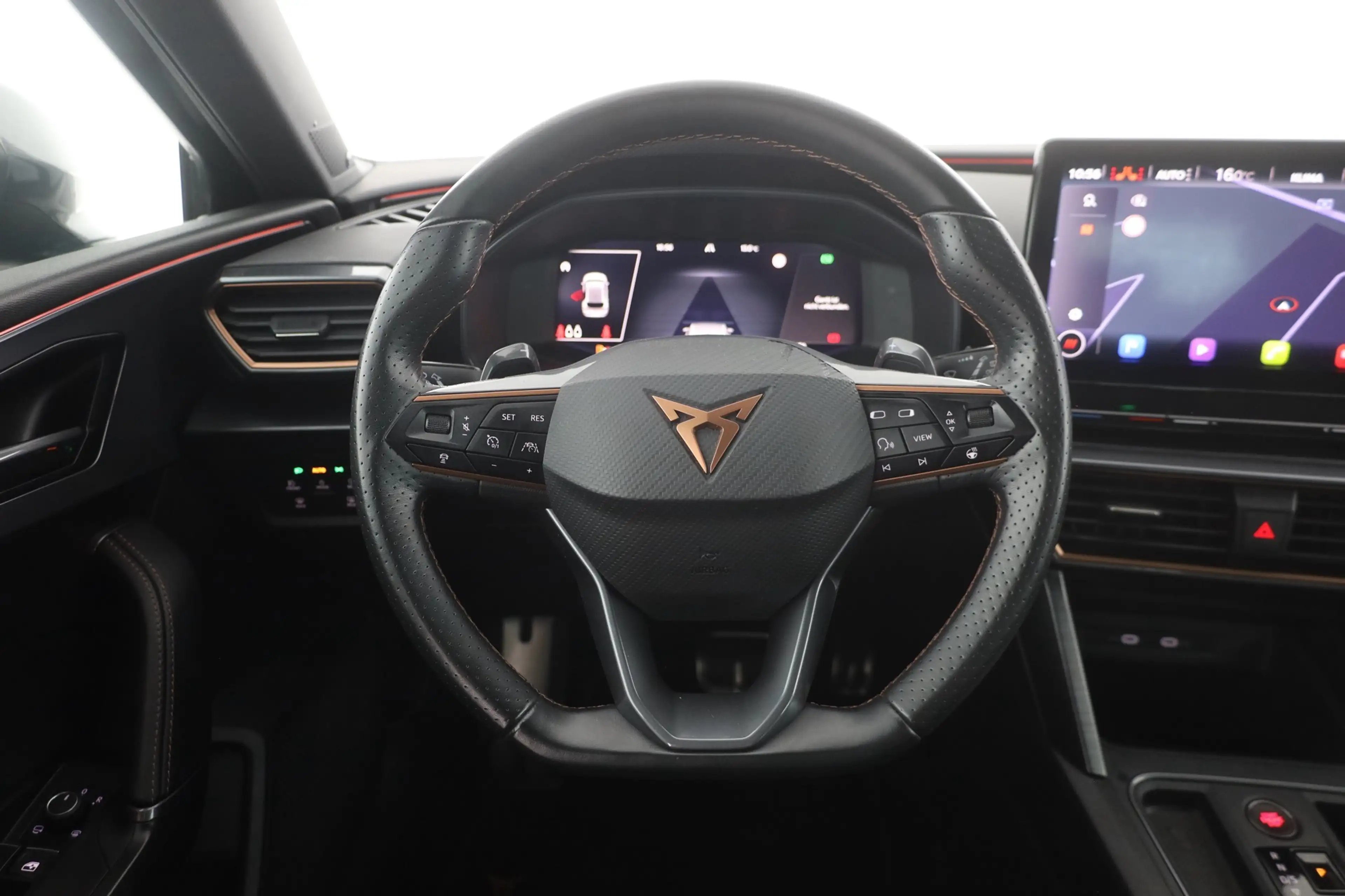 CUPRA Leon 1.5 eTSI DSG LED Navi Kamera Beats ACC DAB — photo 14