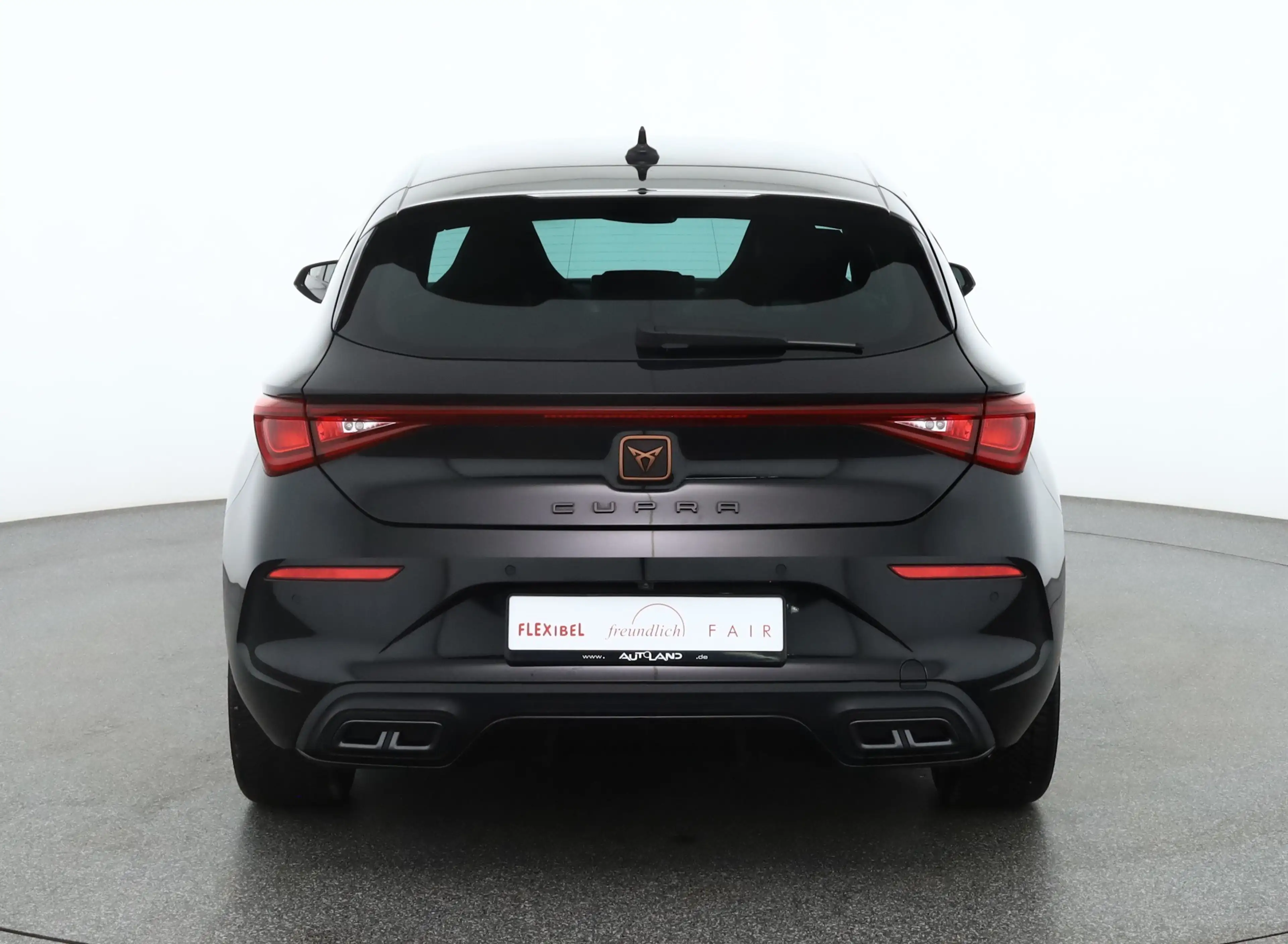 CUPRA Leon 1.5 eTSI DSG LED Navi Kamera Beats ACC DAB — photo 4