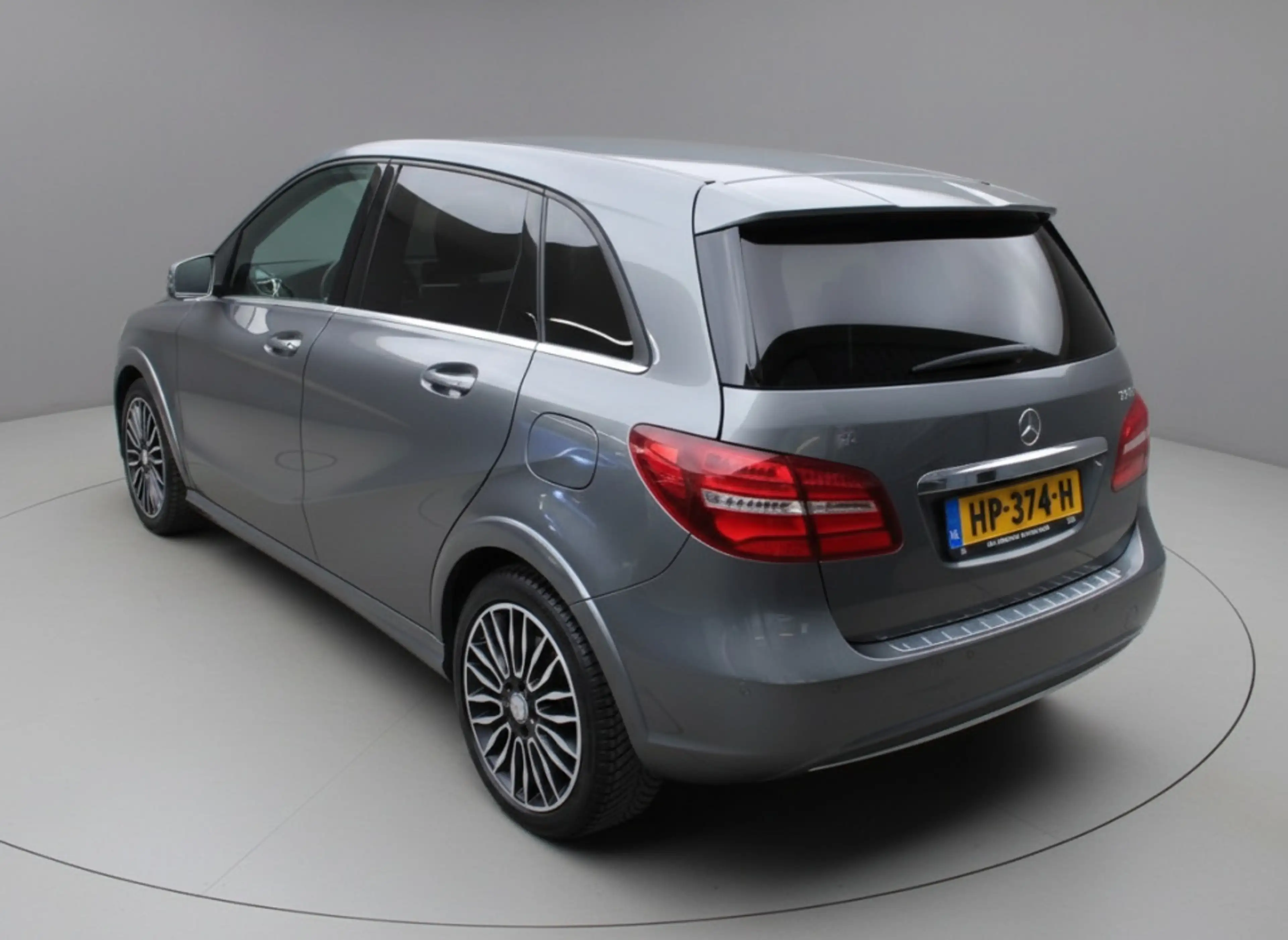 Mercedes-Benz B Electric Drive Pres. / Keurige Auto — photo 3