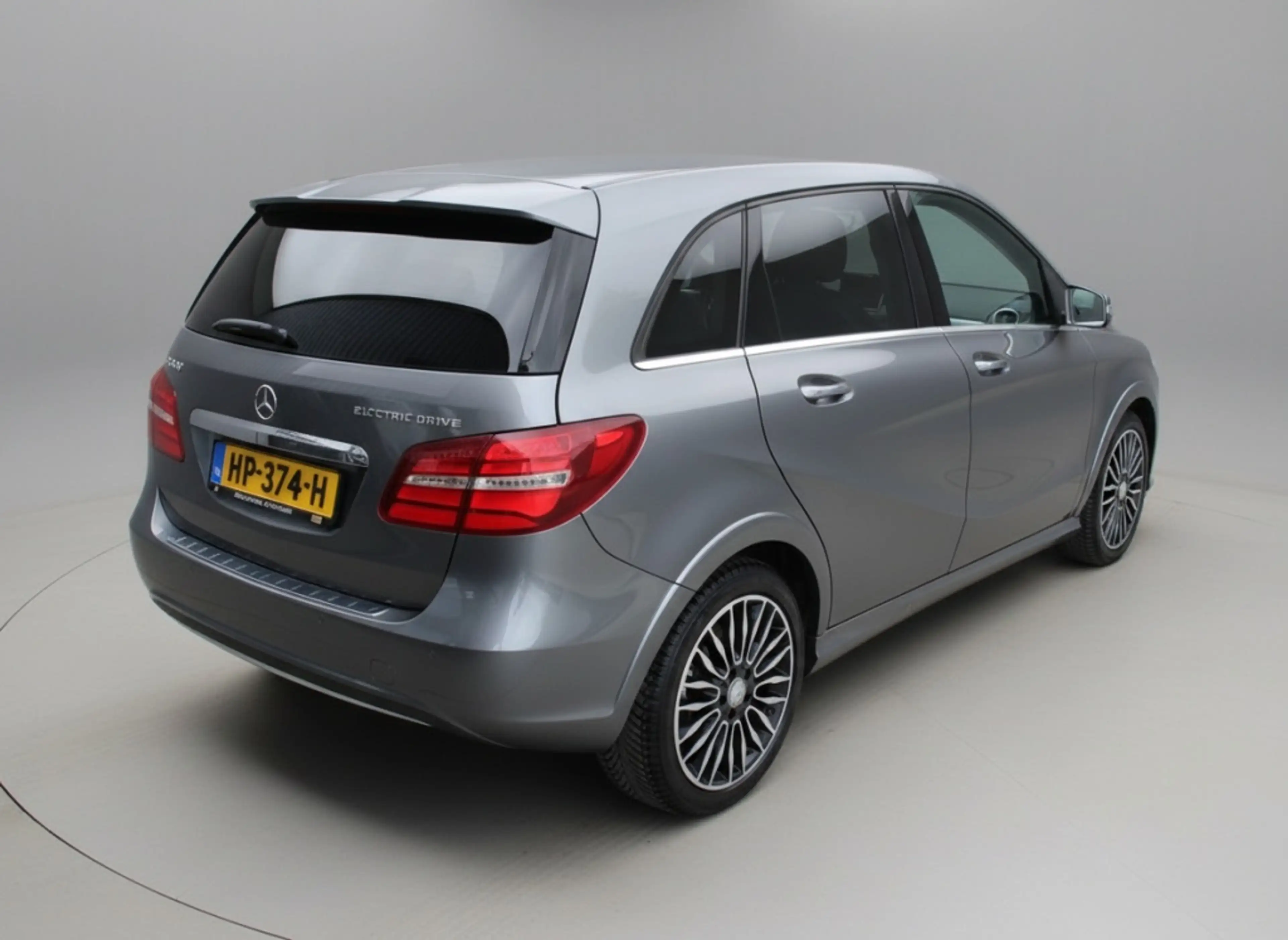 Mercedes-Benz B Electric Drive Pres. / Keurige Auto — photo 6