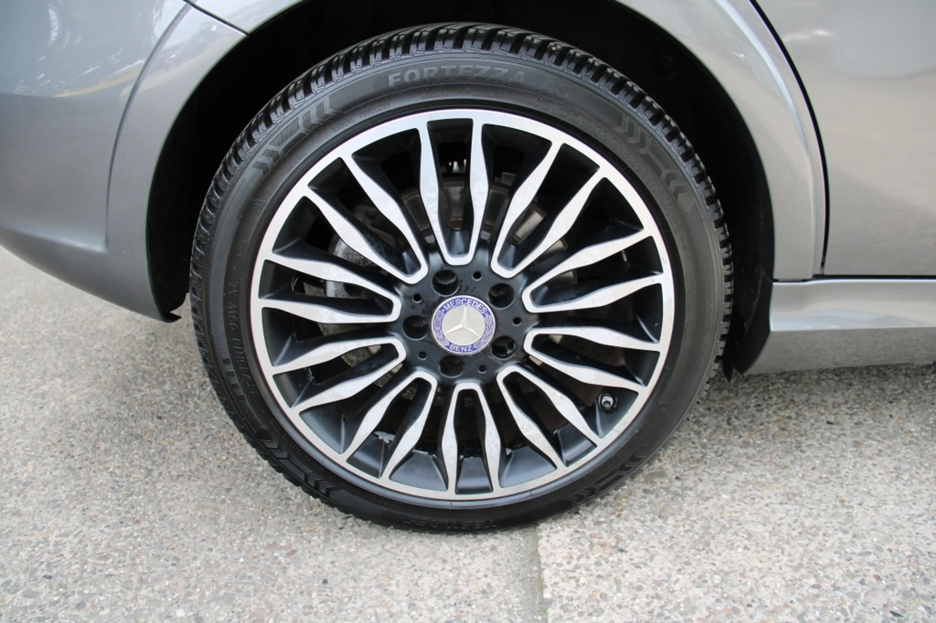 Mercedes-Benz B Electric Drive Pres. / Keurige Auto — photo 8