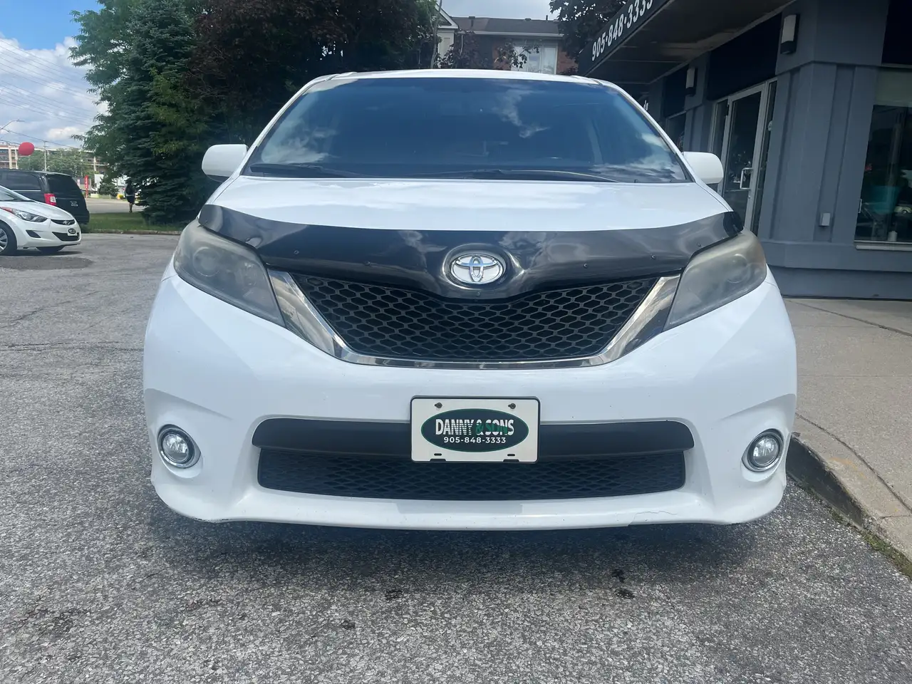 Toyota Sienna снимка Toyota Sienna