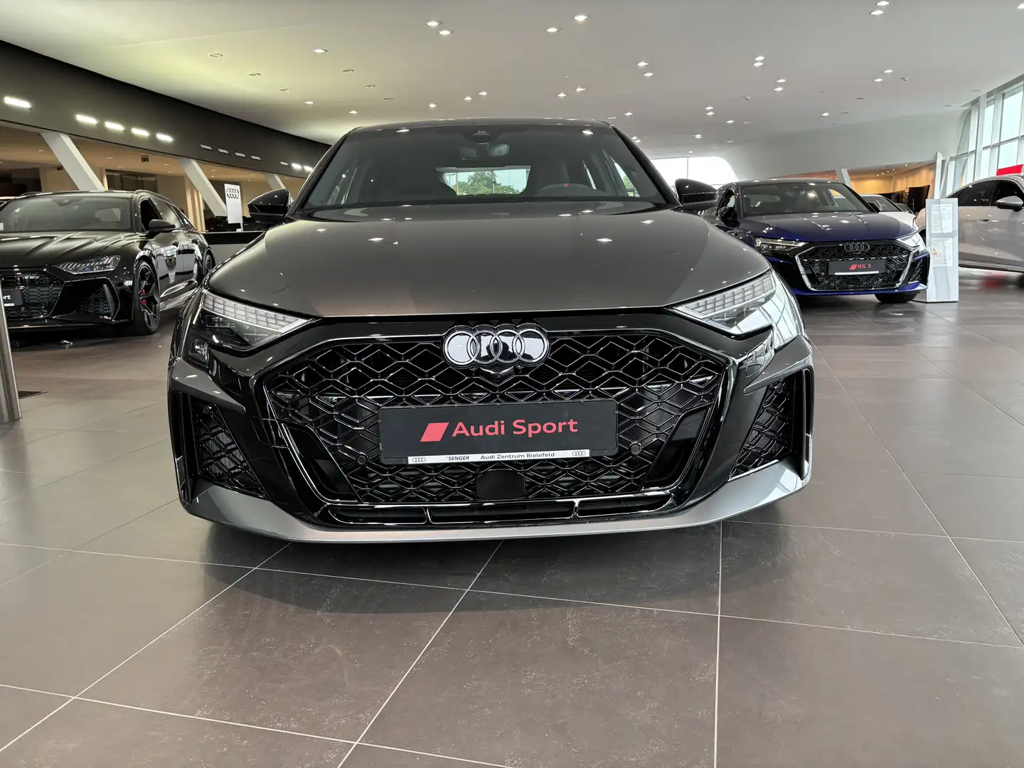 Audi RS3 Limousine RS Design-Paket Navi Matrix-LED Grigio - 2