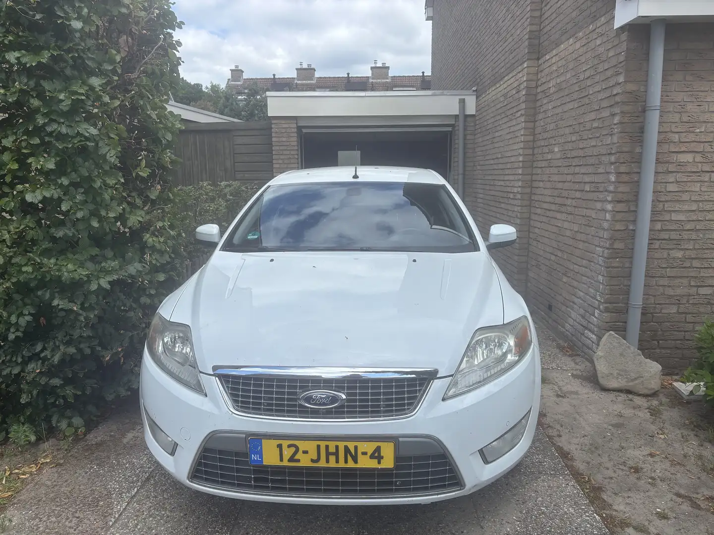 Ford Mondeo 2.0-16V Titanium LE Wit - 1