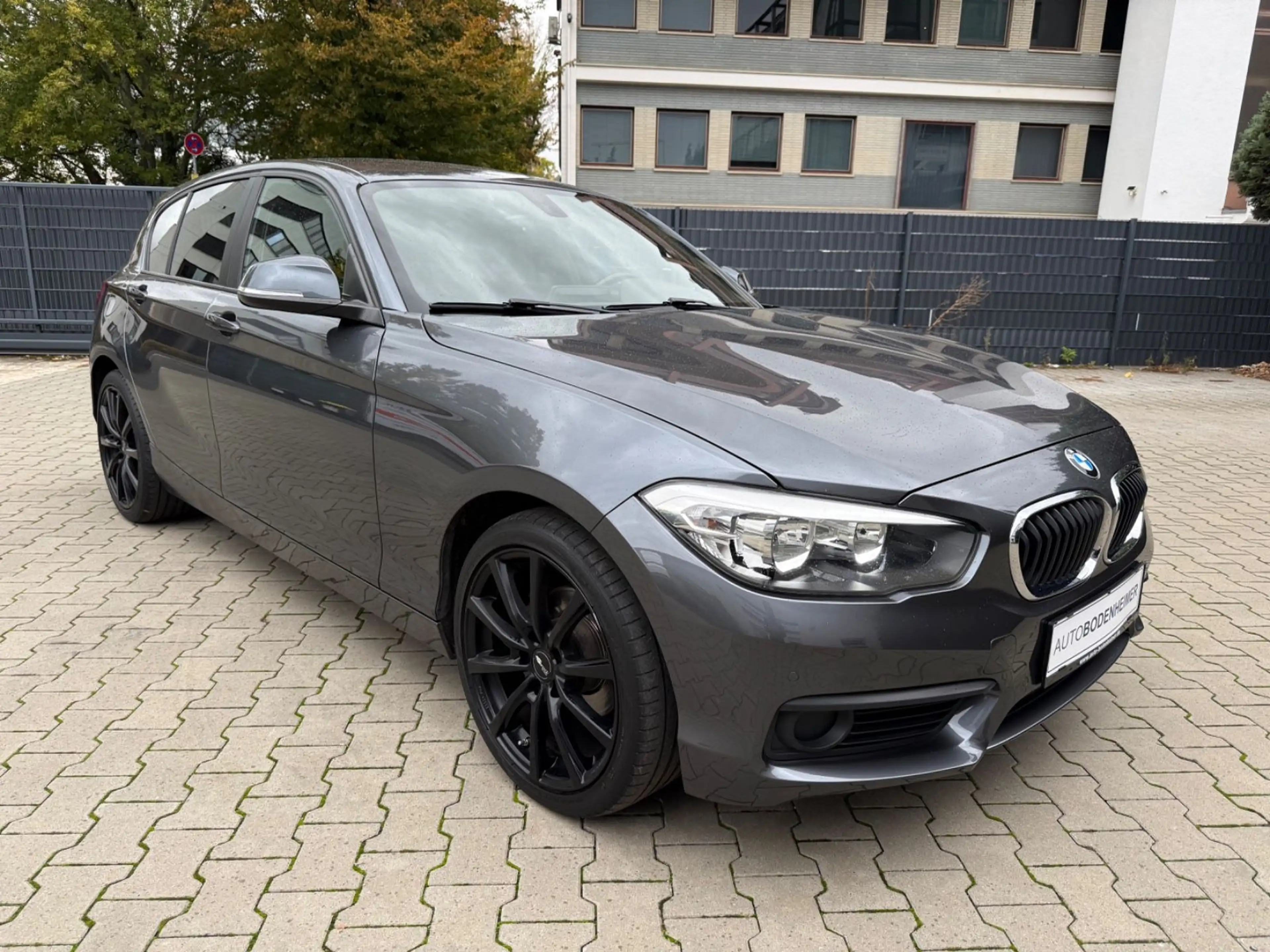 BMW 118 i Lim. 5-trg. Steptronic·M-Lenkrad·LM·ACC·PDC