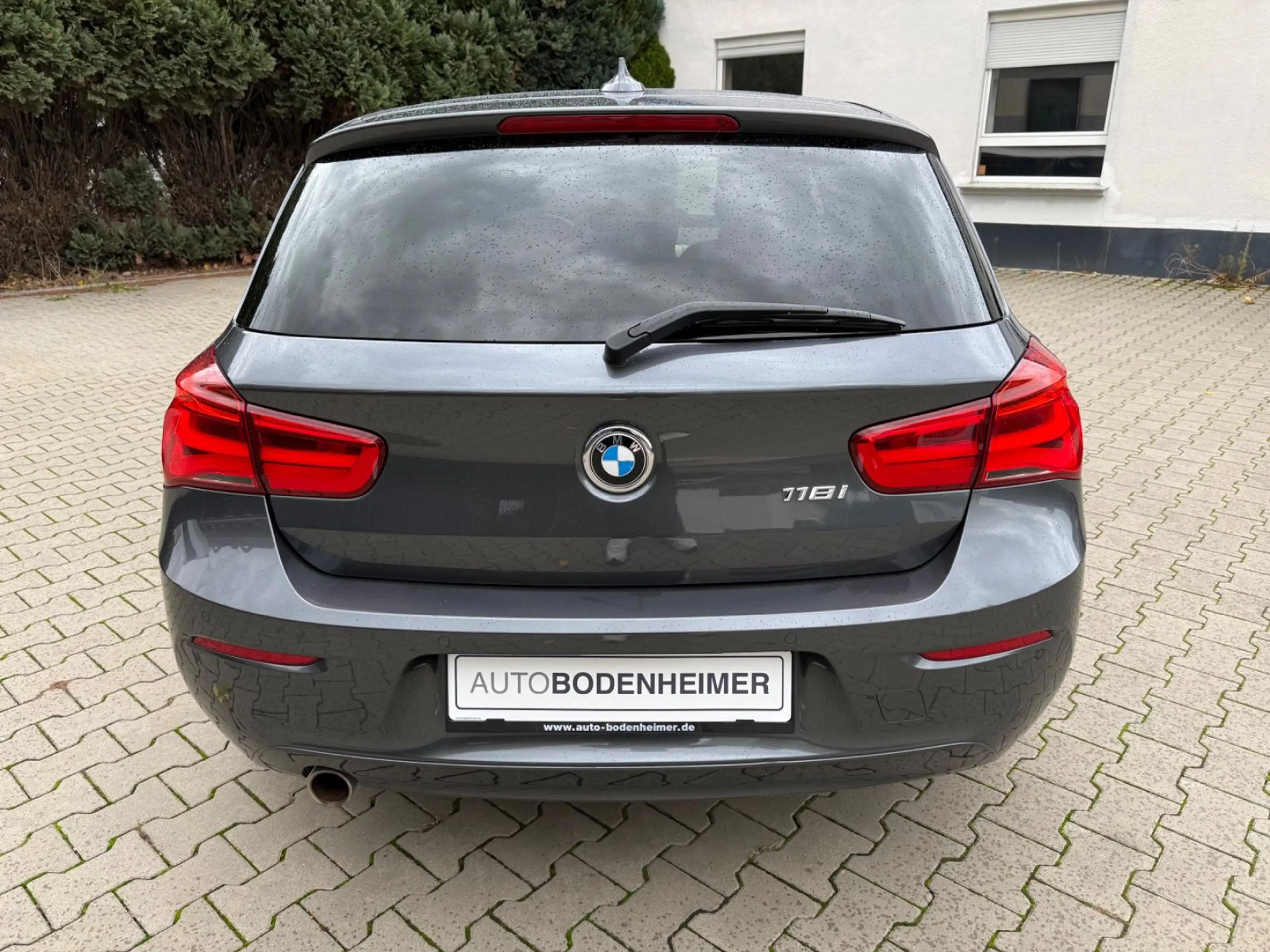 BMW 118 i Lim. 5-trg. Steptronic·M-Lenkrad·LM·ACC·PDC — photo 7
